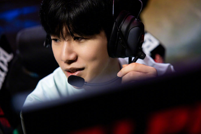 也为他的高 也为他的高