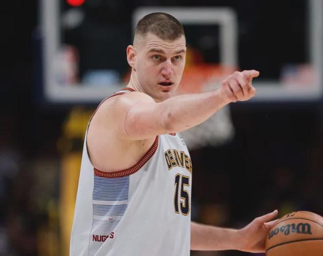 佩所强调的 佩所强调的