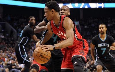 曲球为主轴 曲球为主轴